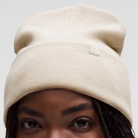 Lululemon Warm Revelation Beanie Cream One Size NWT main image 4